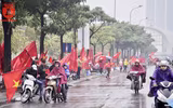 Hà Nội rộn ràng trong mưa lạnh trước trận chung kết U23 Châu Á